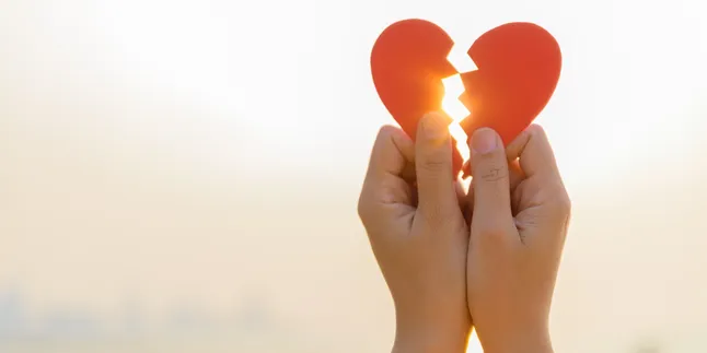 Deretan Obat Patah Hati Buat yang Putus Cinta, Mana yang Paling Ampuh?