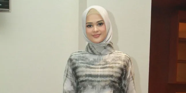 Deretan Pria yang Sempat Dekati Cut Meyriska, Mulai Artis - Perwira Deretan Pria yang Sempat Dekati Cut Meyriska, Mulai Artis - Perwira
