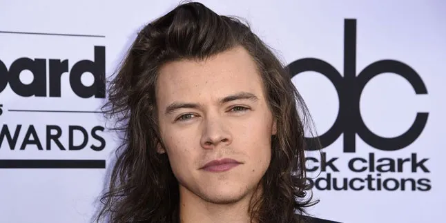 Derita Mantan, Harry Styles Tolak Datang ke Pesta Taylor Swift
