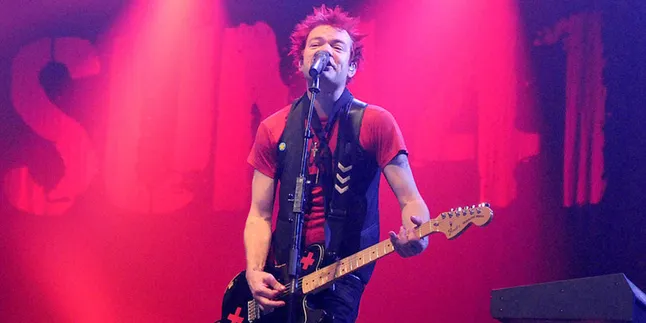 Deryck Whibley: Aku Hampir Tewas Lima Kali Deryck Whibley: Aku Hampir Tewas Lima Kali