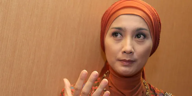 Desy Ratnasari Putus Dari Irwan Danny