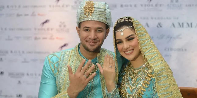 Detail Cincin Nikah Irish Bella - Ammar Zoni Dihiasi Berlian & Tanggal Spesial