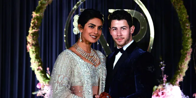 Detail Pesta Pernikahan Priyanka Chopra dan Nick Jonas, Penuh Air Mata Detail Pesta Pernikahan Priyanka Chopra dan Nick Jonas, Penuh Air Mata