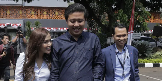 Detik-Detik Rey Utami & Pablo Benua Naik Mobil Tahanan, Sempat Ragu-Ragu