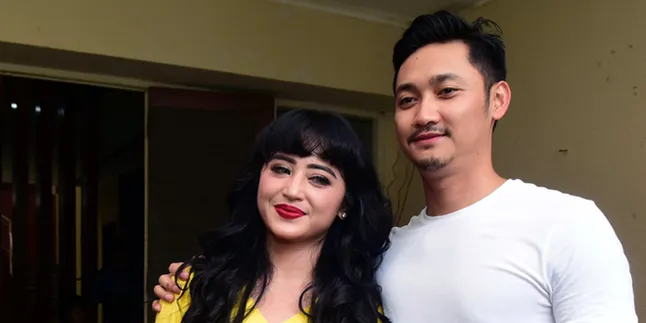 Dewi Perssik Belum Mau Punya Anak Dari Angga, Ini Alasannya...