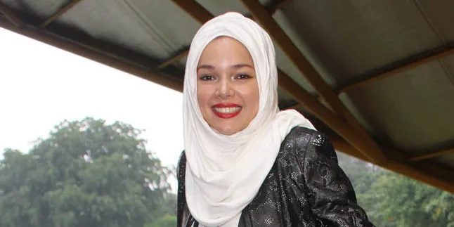 Dewi Sandra Akui Sulit Lakoni Akting Menangis