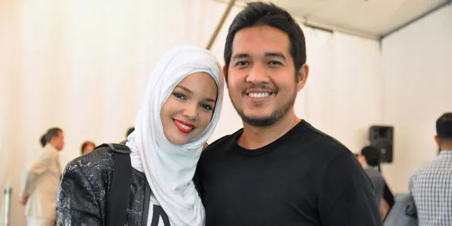 Dewi Sandra Pastikan Agus Rahman Jadi Yang Terakhir
