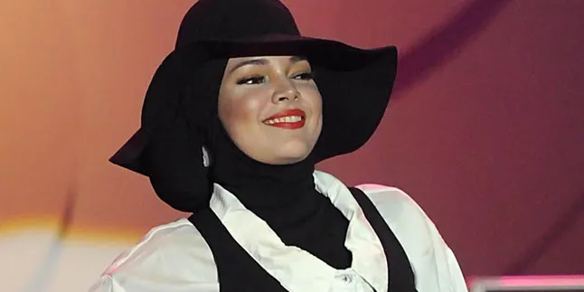 Dewi Sandra Tebarkan Virus Positif di 'COBOY JUNIOR THE MOVIE'