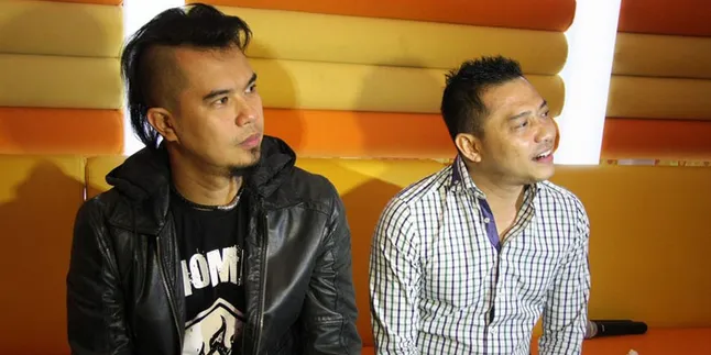 Dhani - Anang Gunakan Sistem Baru Untuk Bisnis Karaoke
