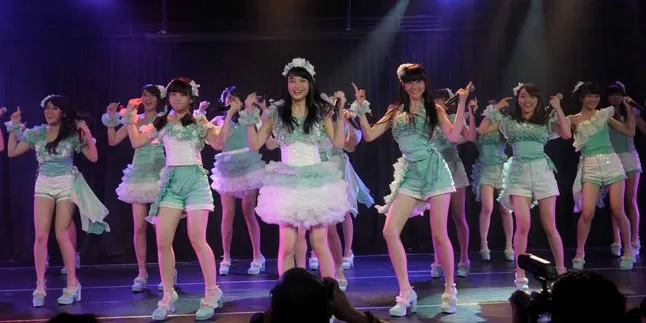 Di Balik Imej Cute, Rona JKT48 Ternyata Anak Metal