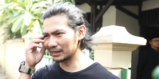 Di Balik Kepergian Sang Ayah, Donny Alamsyah Selipkan Rasa Syukur Di Balik Kepergian Sang Ayah, Donny Alamsyah Selipkan Rasa Syukur