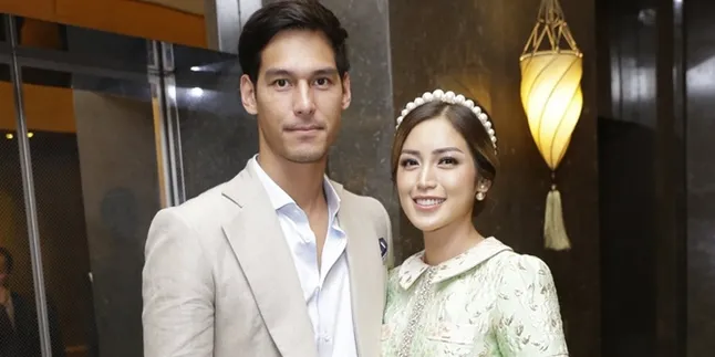 Di Balik Pembuatan Busana Tunangan Richard Kyle, Serba Dadakan