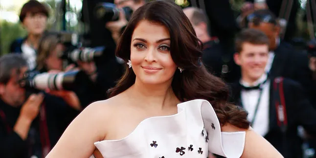 Di Cannes, Aishwarya Rai Menjelma Jadi 'Putri Duyung' Kedua Kali