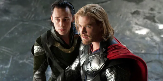Di Cina, Poster 'THOR 2' Tampilkan Kemesraan Thor dan Loki