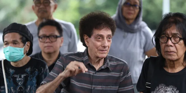 In Ahmad Albar's Eyes, Donny Fattah is a Devout and Disciplined Person