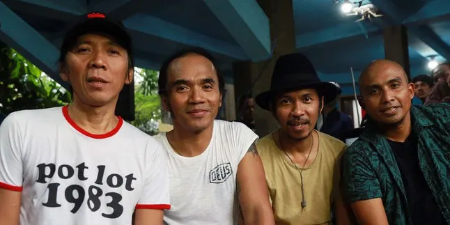 Di Ulang Tahun ANTV, Slank Nyanyi Bareng Anak Kemayoran Di Ulang Tahun ANTV, Slank Nyanyi Bareng Anak Kemayoran