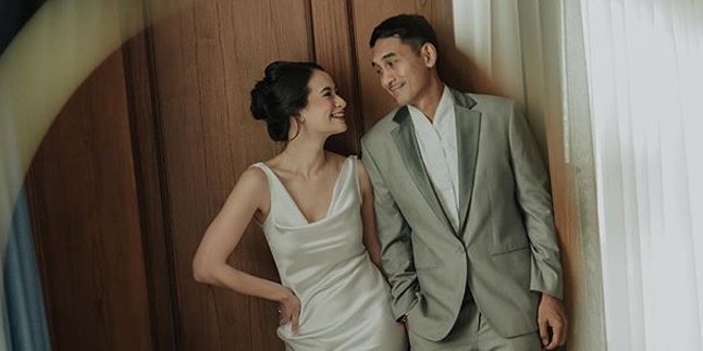 Quietly, Restu Sinaga Officially Marries Vicky Monica