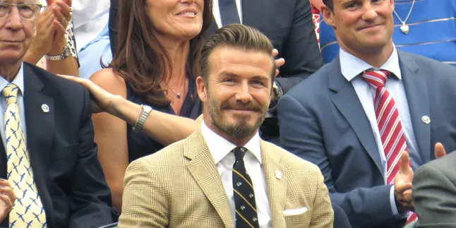 Lalai Jaga Anak, David Beckham Disemprot Paparazzi