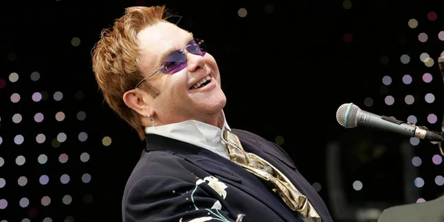 Dianggap Superhero Musik, Elton John Raih BRITs Icon Award