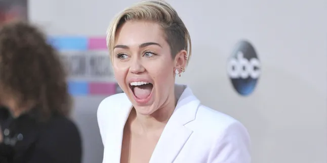 Dibilang Akan Kalahkan Beyonce, Miley Cyrus Geram!