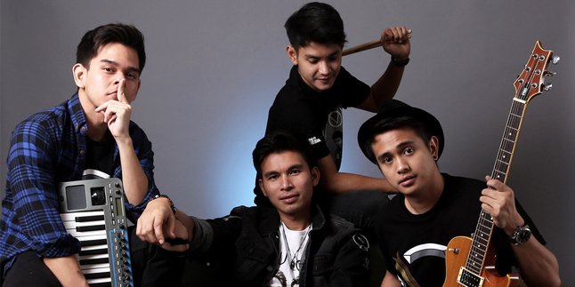 Dibilang Boy Band, 4 Cowok Kece Muvon Marah & Sakit Hati