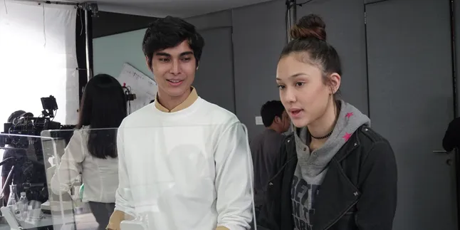 Dibintangi Yasmin Napper dan Cinta Brian, Film Bersetting Masa Depan '2045: APA ADA CINTA' Rilis Awal Desember