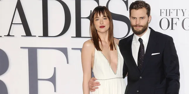 Dicambuk di 'FIFTY SHADES', Dakota Johnson Sempat Terluka Dicambuk di 'FIFTY SHADES', Dakota Johnson Sempat Terluka