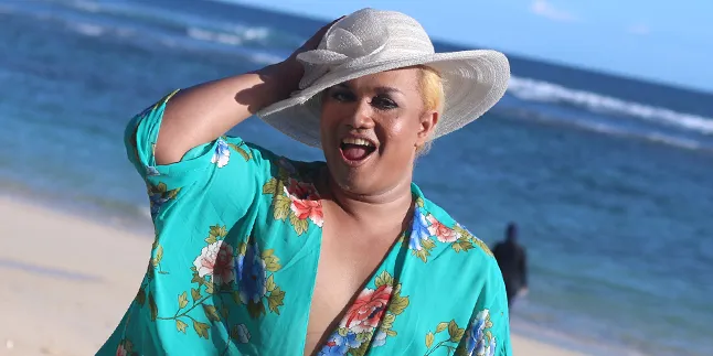 Dicap Gay dan Banci, Tata Liem Tak Peduli Dicap Gay dan Banci, Tata Liem Tak Peduli