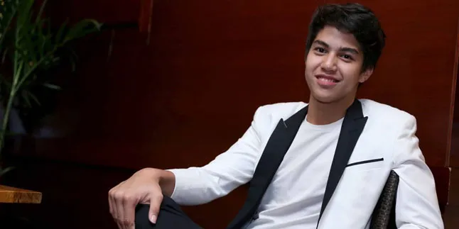Diceramahi Karena 'Nabi Musik', El Rumi Serang Balik Netizen Diceramahi Karena 'Nabi Musik', El Rumi Serang Balik Netizen