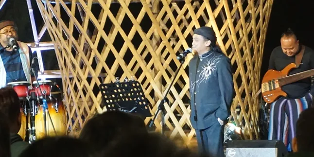 Didi Kempot Ambyarkan Hati Penonton Jazz Gunung 2019