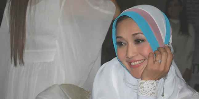 Didik Anak, Paramitha Rusady Tak Belikan Gadget Mahal Didik Anak, Paramitha Rusady Tak Belikan Gadget Mahal