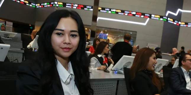 Diduga Balikan Dengan Glenn, Ini Komentar Aura Kasih