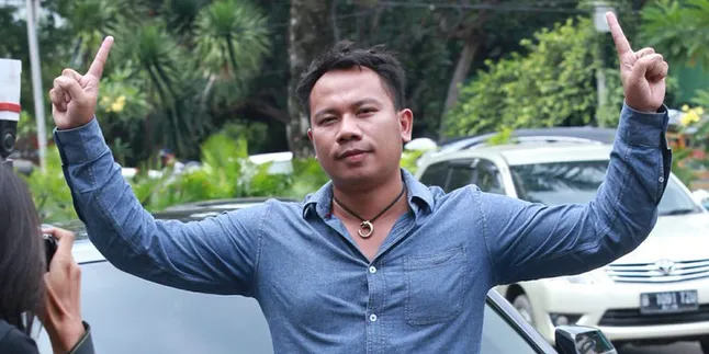 Diduga Menipu Wanita Ini, Vicky Prasetyo Dipolisikan Lagi Diduga Menipu Wanita Ini, Vicky Prasetyo Dipolisikan Lagi