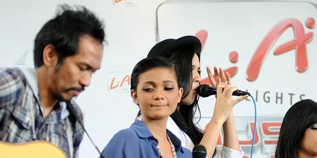 Digaet Slank, Citra Scholastika Syok