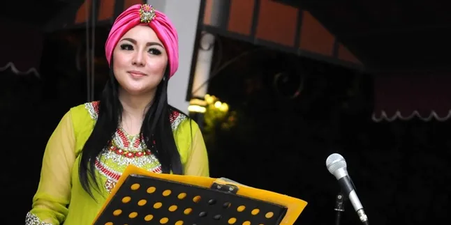 Digosipkan Dekat Regina, Begini Reaksi Pengacara Mucikari RA Digosipkan Dekat Regina, Begini Reaksi Pengacara Mucikari RA