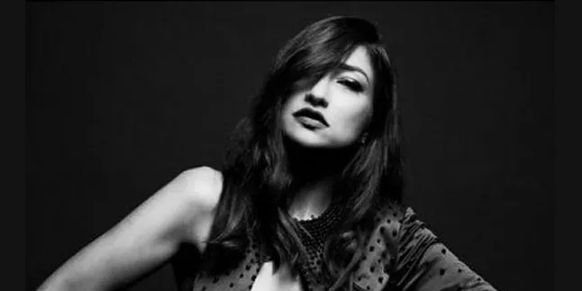 Digosipkan Jadi Orang Ketiga Antara Nafa & Zack, Rahma Azhari Buka Suara