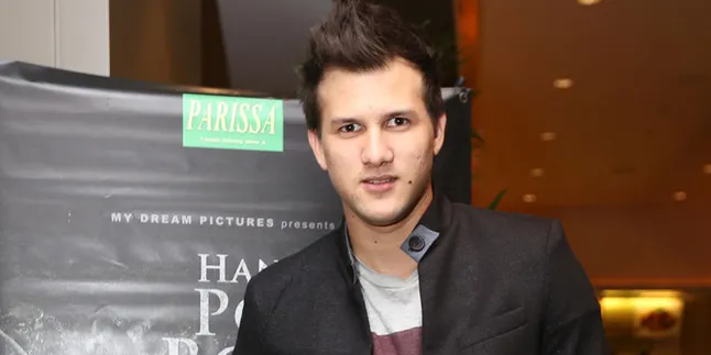 Digosipkan Penyuka Sesama Jenis, Ini Tanggapan Stuart Collin