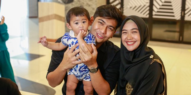 Ria Ricis Filed for Divorce, Teuku Ryan Plays with Moana - Wearing Wedding Ring