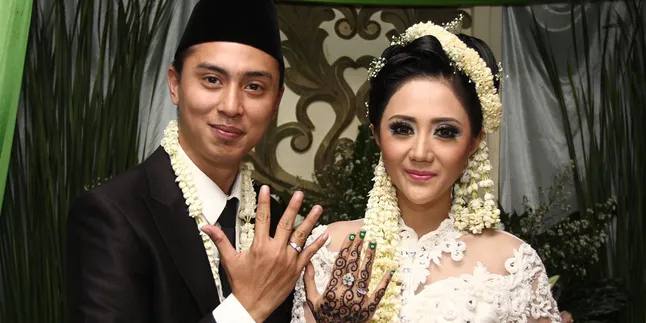 Diguyur Hujan, Aida Saskia Resmi Jadi Istri