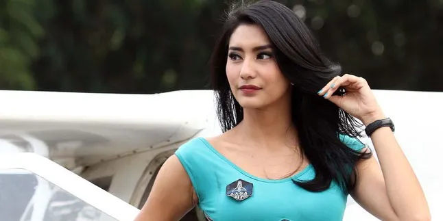 Dihina Pacaran Cuma Pencitraan, Tyas Mirasih Murka di Instagram Dihina Pacaran Cuma Pencitraan, Tyas Mirasih Murka di Instagram