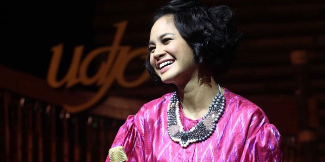 Diiringi Instrumen Bambu, Warna Musik Andien Sedikit Berbeda