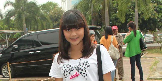 Diizinkan Pacaran, Aurel Enggan Bahas Dengan Media