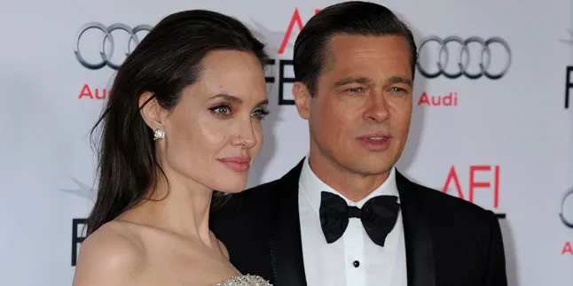 Dijual, Patung Tanpa Busana Brad Pitt - Jolie Bikin Heboh Dijual, Patung Tanpa Busana Brad Pitt - Jolie Bikin Heboh