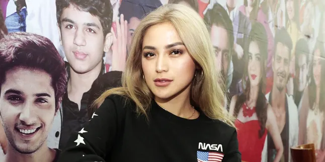 Dikabarkan Dekat Dengan Seorang Dokter, Jessica Iskandar Masih Malu-Malu