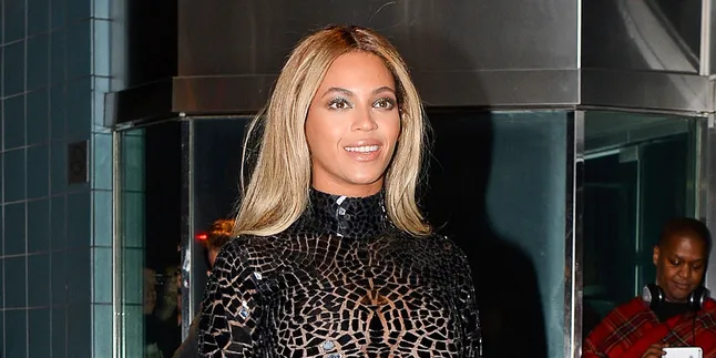 Dikabarkan Hamil, Beyonce Malah Nekat Minum Alkohol Dikabarkan Hamil, Beyonce Malah Nekat Minum Alkohol