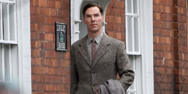 Dikabarkan Jadi Doctor Strange, Cumberbatch Tetap Diam