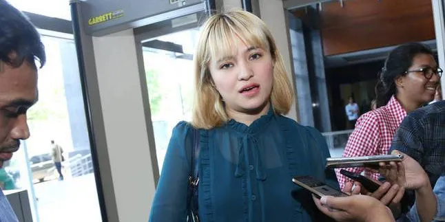 Dikabarkan Nikah Dengan Egi John, Marshanda Bantah Dengan Pujian Dikabarkan Nikah Dengan Egi John, Marshanda Bantah Dengan Pujian