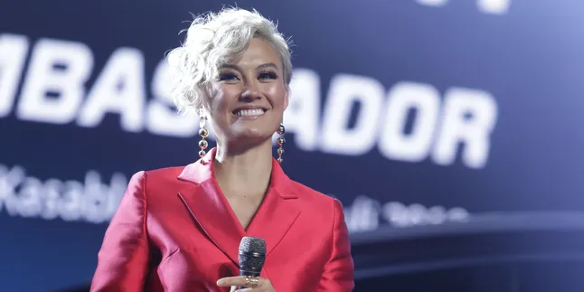 Dikabarkan Pacaran Dengan Produser Asal Amerika, Agnez Mo Memilih Bungkam