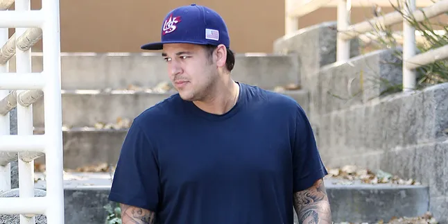 Dikabarkan Punya Anak, Ini Tanggapan Rob Kardashian Dikabarkan Punya Anak, Ini Tanggapan Rob Kardashian