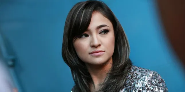 Dikabarkan Punya Pacar Baru, Bagaimana Reaksi Marshanda?